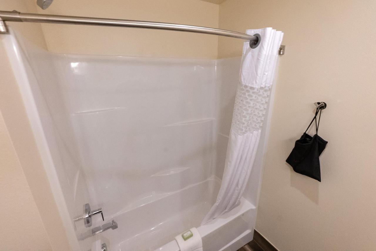 Cobblestone Hotel & Suites-Sheldon Ngoại thất bức ảnh